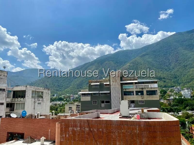 Apartamento (1 Nivel) en Alquiler en Los Palos Grandes, Distrito Metropolitano - 71