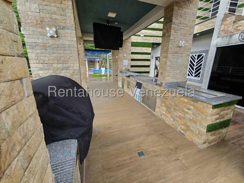 Townhouse (Duplex) en Venta en Colinas de Santa Monica, Distrito Metropolitano - 7