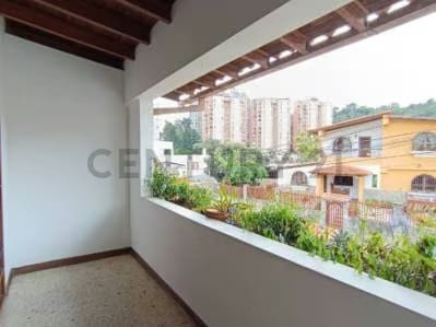 VENTA DE CASA EN LA POMARROSA, SAN ANTONIO DE LOS ALTOS - 6