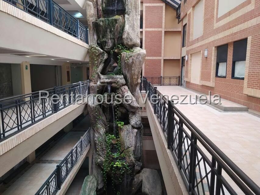Comercial (Local Comercial) en Venta en Las Islas, Miranda - 8