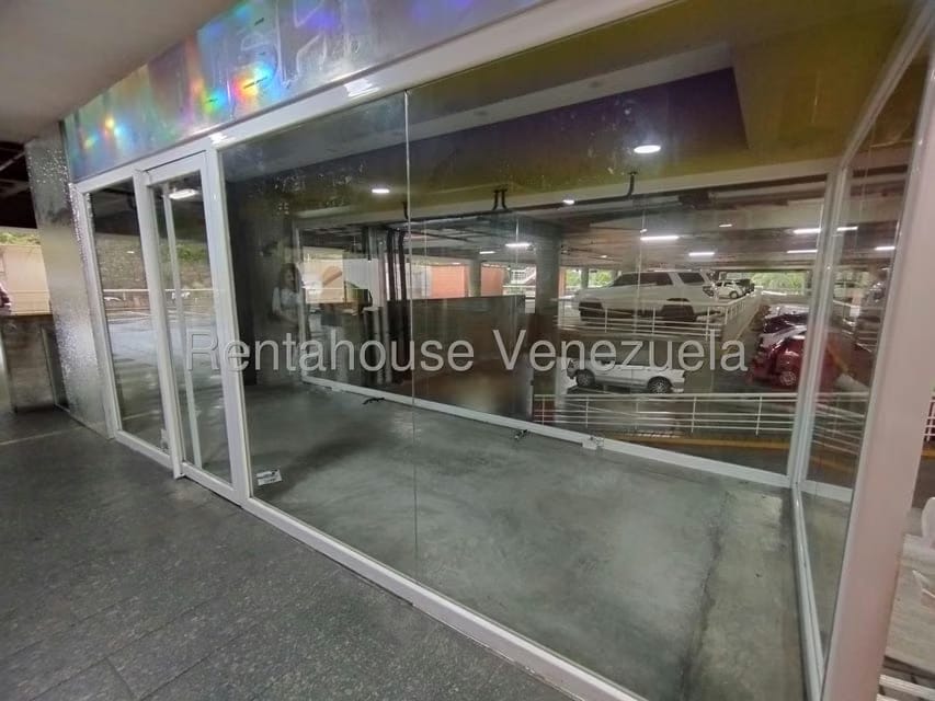 Comercial (Local Comercial) en Alquiler en Colinas de Valle Arriba, Distrito Metropolitano - 3