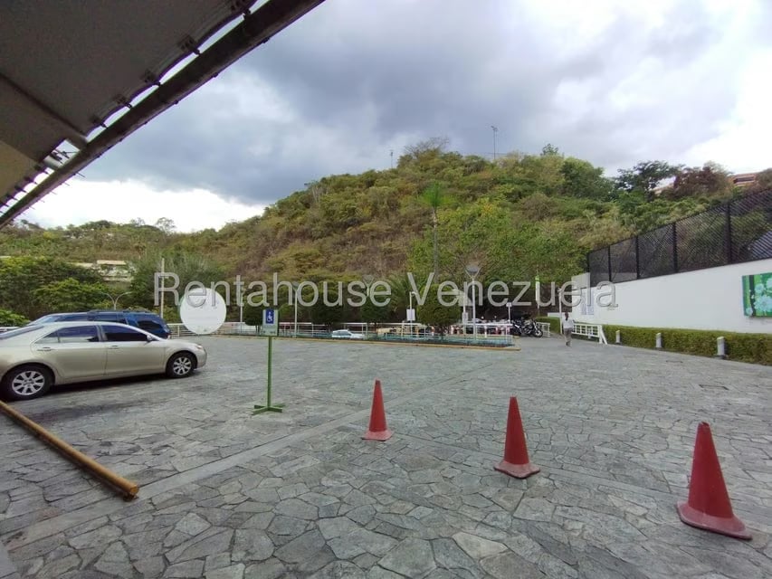Local Comercial en Alquiler en Colinas de Valle Arriba, Distrito Metropolitano - 6