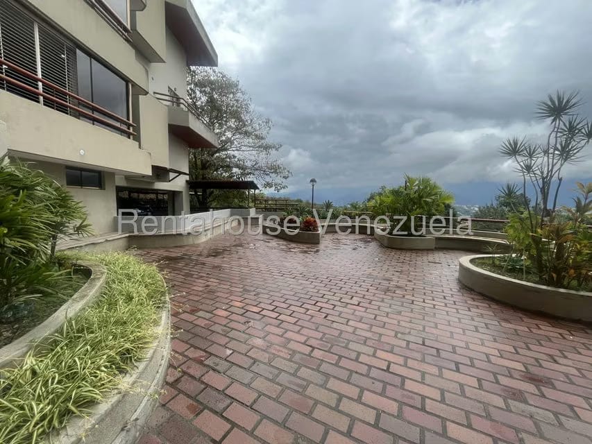 Apartamento (1 Nivel) en Venta en Lomas de Prados del Este, Distrito Metropolitano