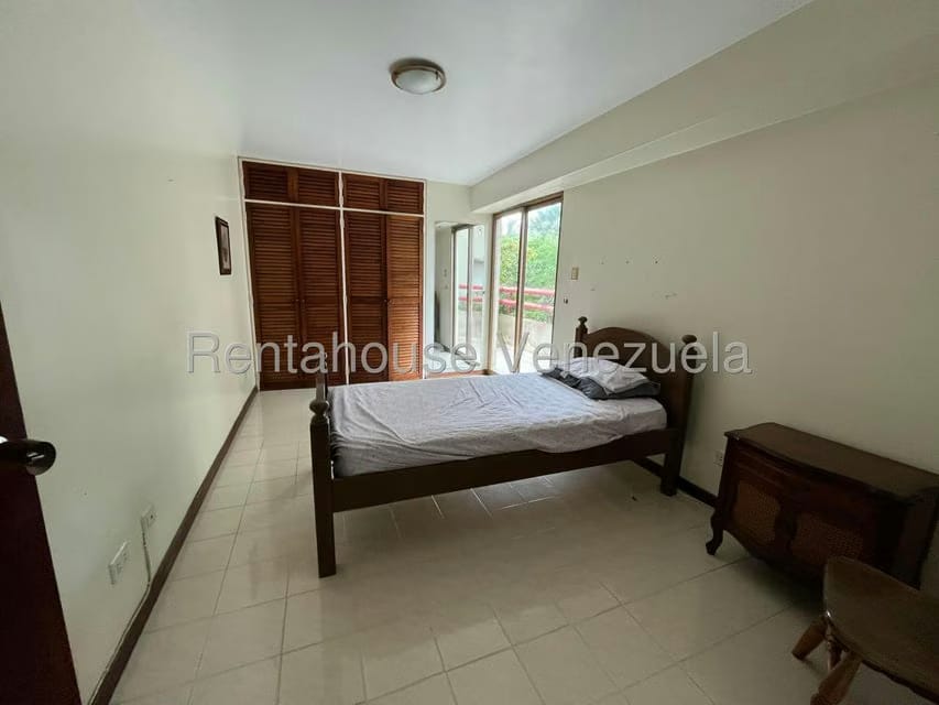 Apartamento (1 Nivel) en Venta en Lomas de Prados del Este, Distrito Metropolitano - 16