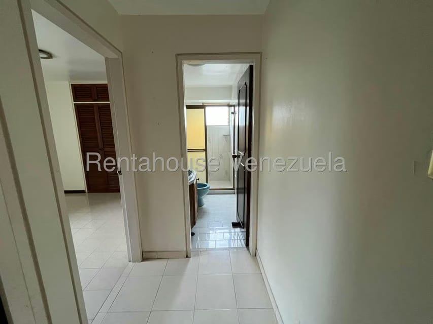 Apartamento (1 Nivel) en Venta en Lomas de Prados del Este, Distrito Metropolitano - 17