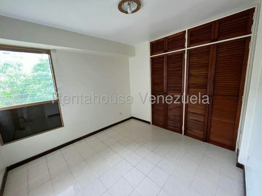 Apartamento (1 Nivel) en Venta en Lomas de Prados del Este, Distrito Metropolitano - 20