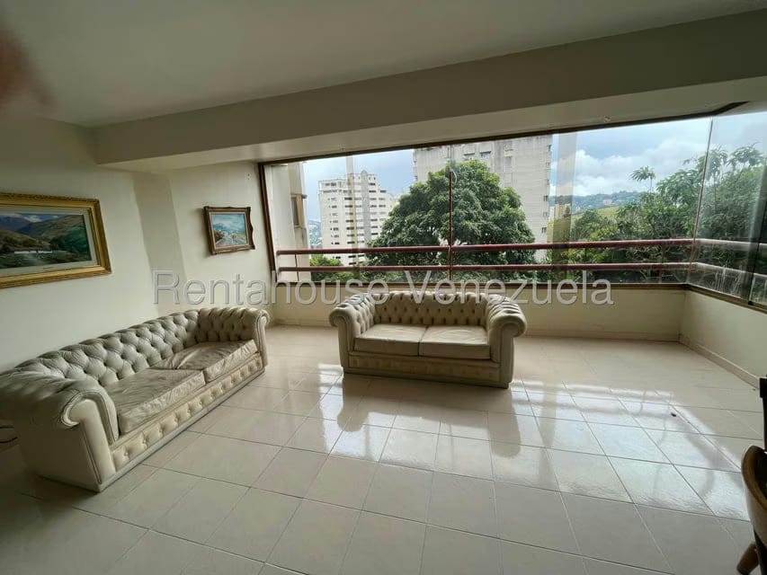 Apartamento (1 Nivel) en Venta en Lomas de Prados del Este, Distrito Metropolitano - 25