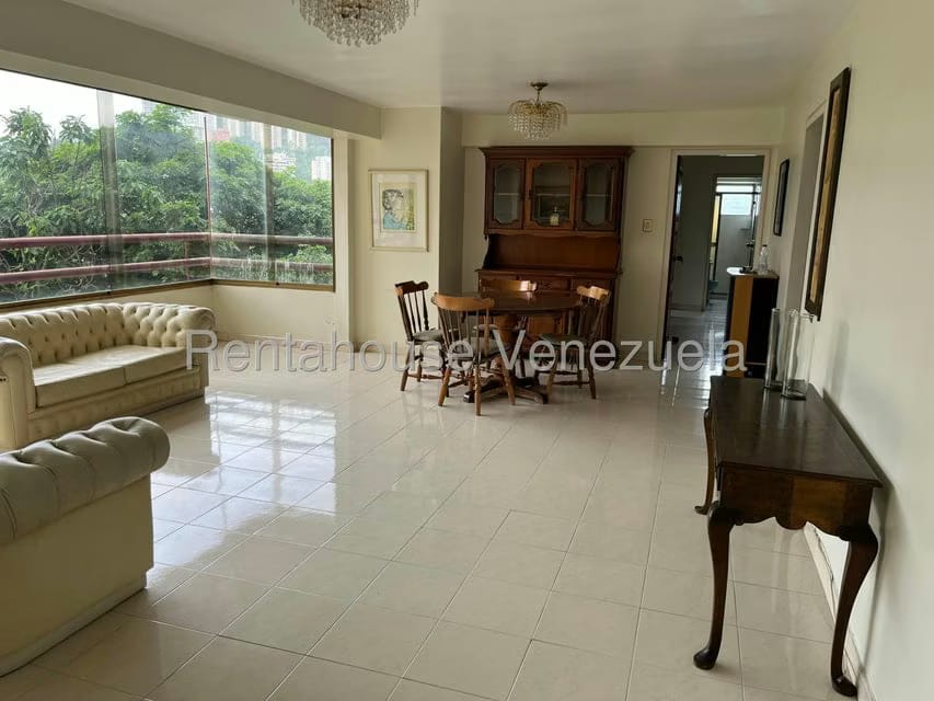 Apartamento (1 Nivel) en Venta en Lomas de Prados del Este, Distrito Metropolitano - 4