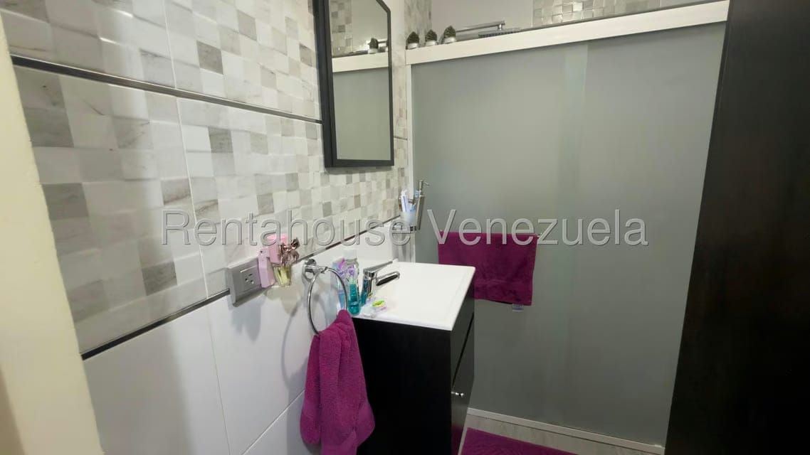 Apartamento (1 Nivel) en Venta en Montalban II, Distrito Metropolitano - 9