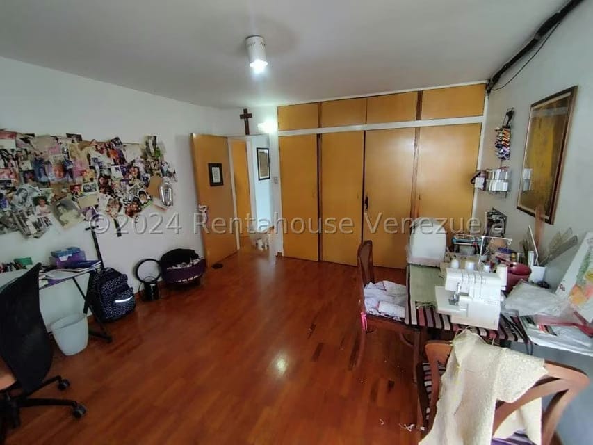 Apartamento (1 Nivel) en Venta en Cumbres de Curumo, Distrito Metropolitano - 24