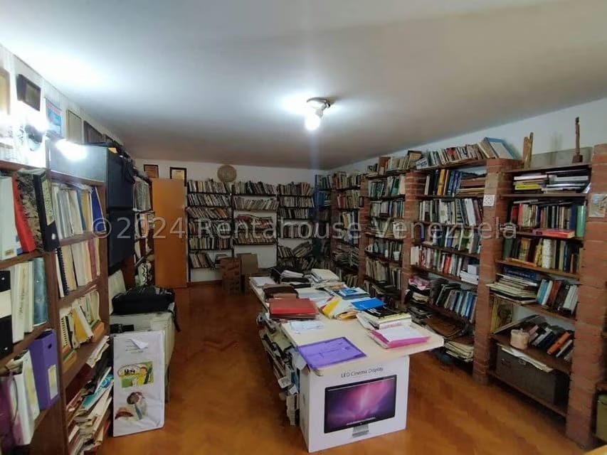 Apartamento (1 Nivel) en Venta en Cumbres de Curumo, Distrito Metropolitano - 25