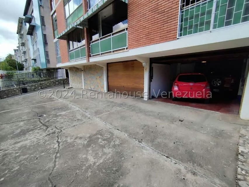 Apartamento (1 Nivel) en Venta en Cumbres de Curumo, Distrito Metropolitano - 30