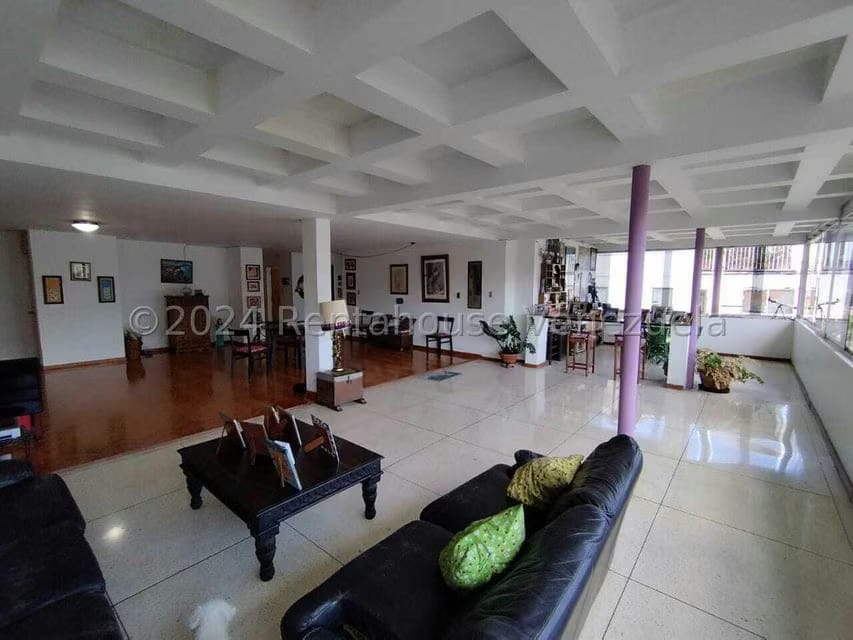 Apartamento (1 Nivel) en Venta en Cumbres de Curumo, Distrito Metropolitano - 8