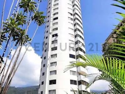 CD -.ALQUILER DE HABITACIONES EN PENTHOUSE. AV. ANDRES BELLO.