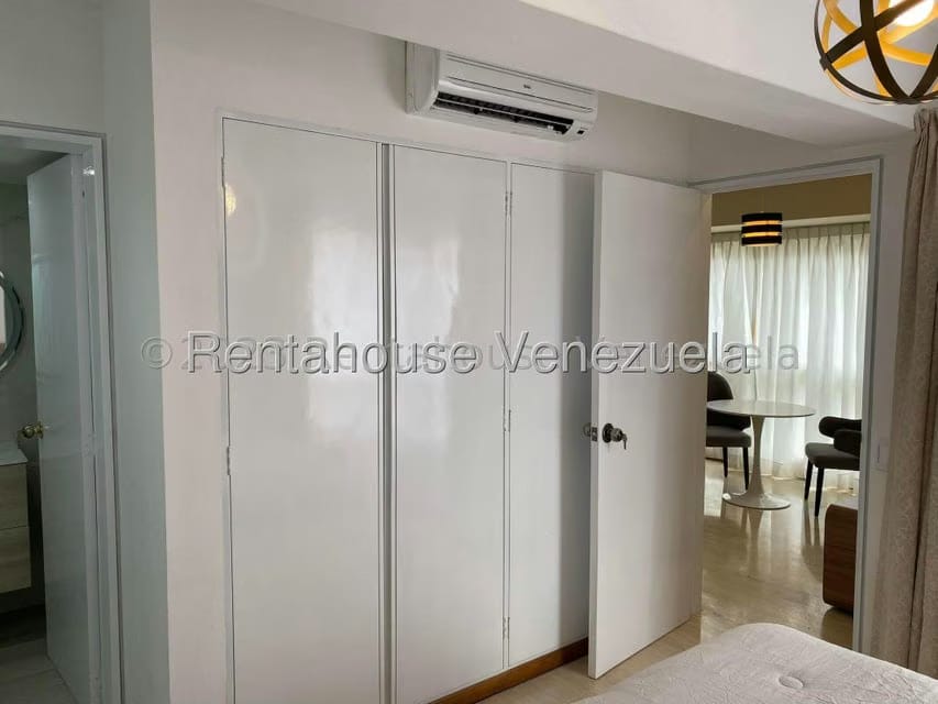 Apartamento (1 Nivel) en Venta en El Rosal, Distrito Metropolitano - 19