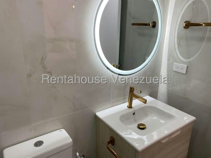 Apartamento (1 Nivel) en Venta en El Rosal, Distrito Metropolitano - 22