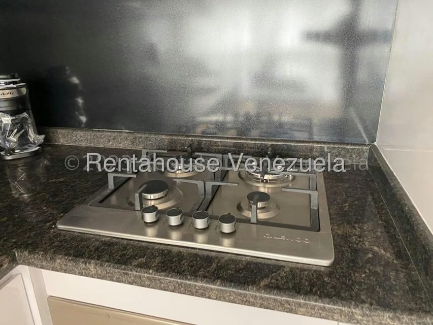 Apartamento (1 Nivel) en Venta en El Rosal, Distrito Metropolitano - 32