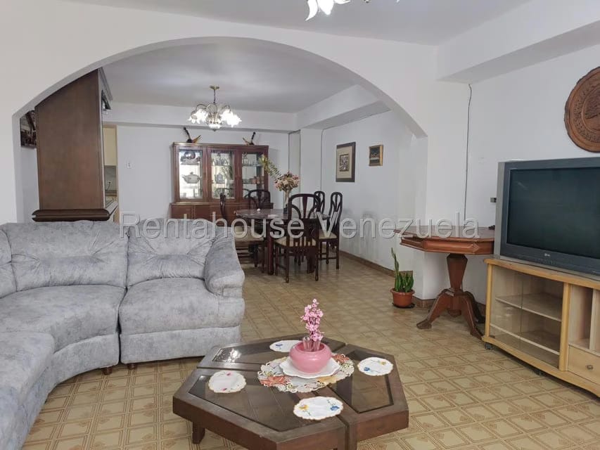 Apartamento (1 Nivel) en Venta en Los Teques, Miranda - 11