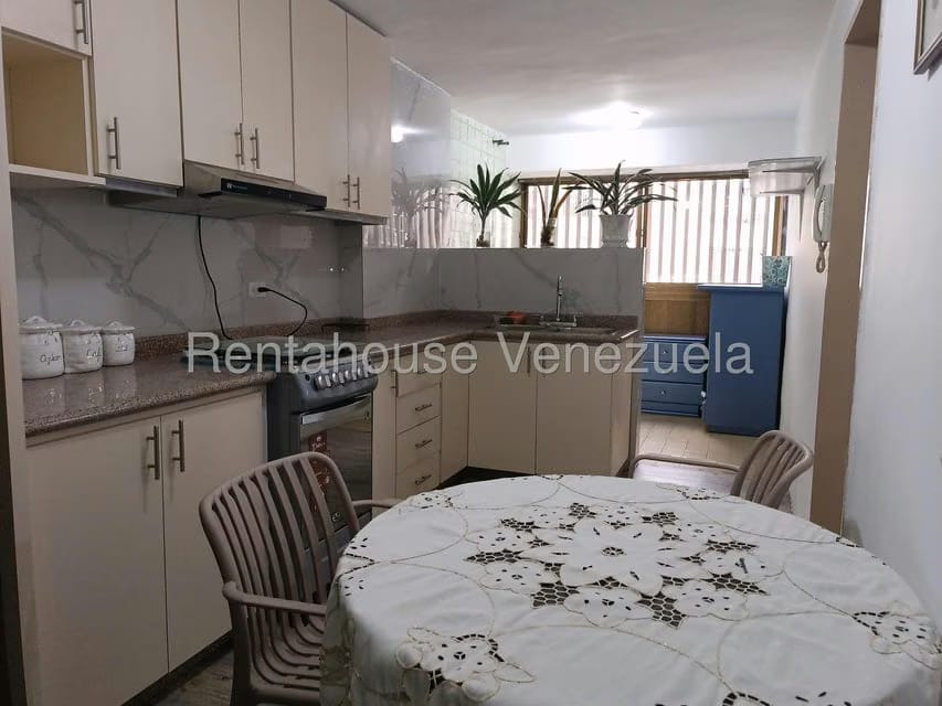 Apartamento (1 Nivel) en Venta en Los Teques, Miranda - 5