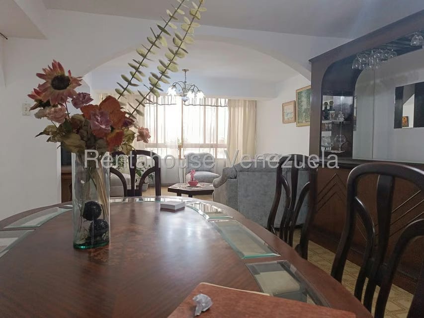 Apartamento (1 Nivel) en Venta en Los Teques, Miranda - 8