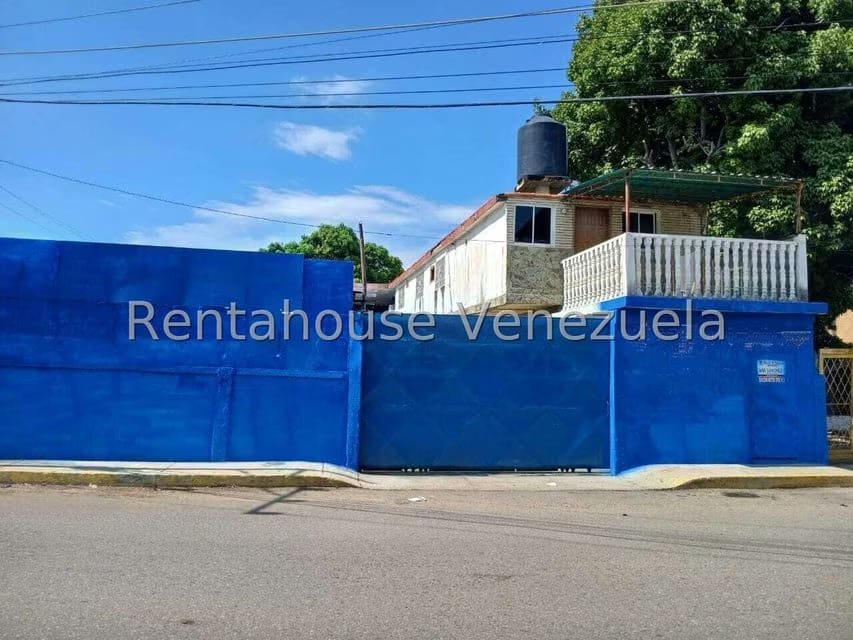 Comercial (Local Comercial) en Venta en Pueblo Nuevo, Zulia - 4
