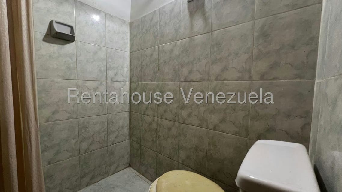 Comercial (Local Comercial) en Venta en Pueblo Nuevo, Zulia - 32