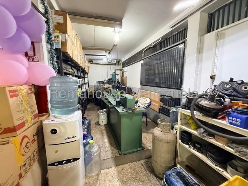 Comercial (Galpon - Deposito) en Venta en Centro, Lara - 18