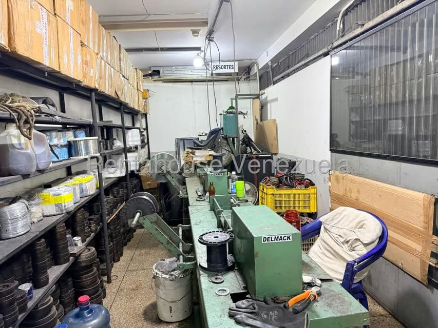 Comercial (Galpon - Deposito) en Venta en Centro, Lara - 22