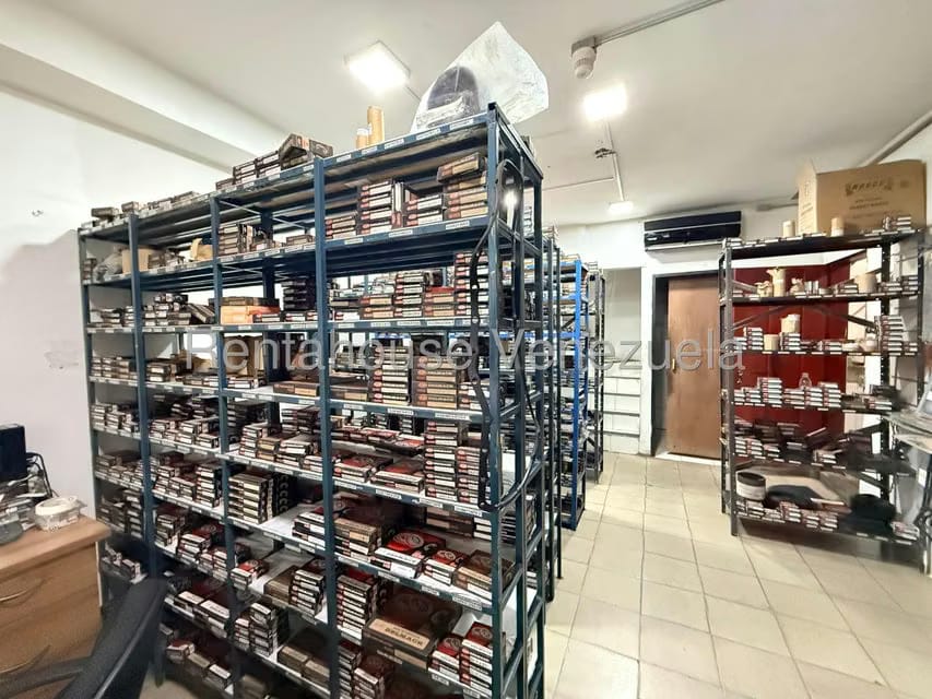 Comercial (Galpon - Deposito) en Venta en Centro, Lara - 28