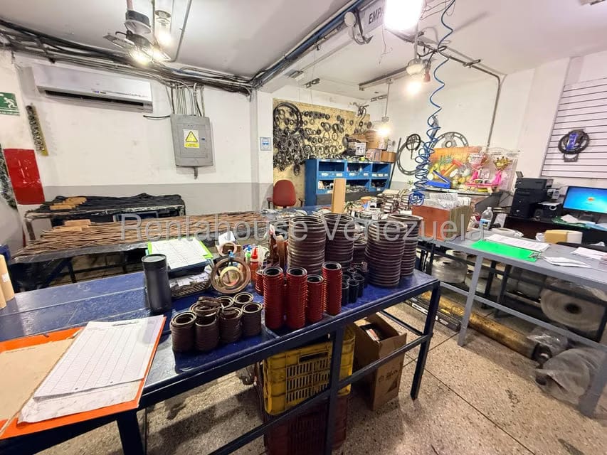 Comercial (Galpon - Deposito) en Venta en Centro, Lara - 31