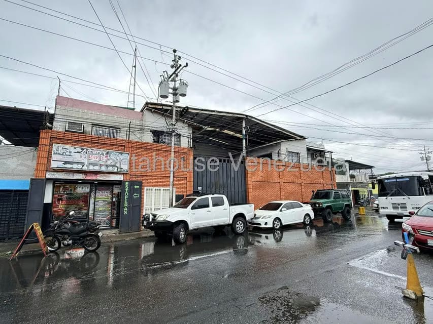 Comercial (Galpon - Deposito) en Venta en Centro, Lara - 33