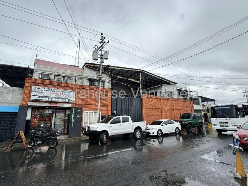 Comercial (Galpon - Deposito) en Venta en Centro, Lara - 34