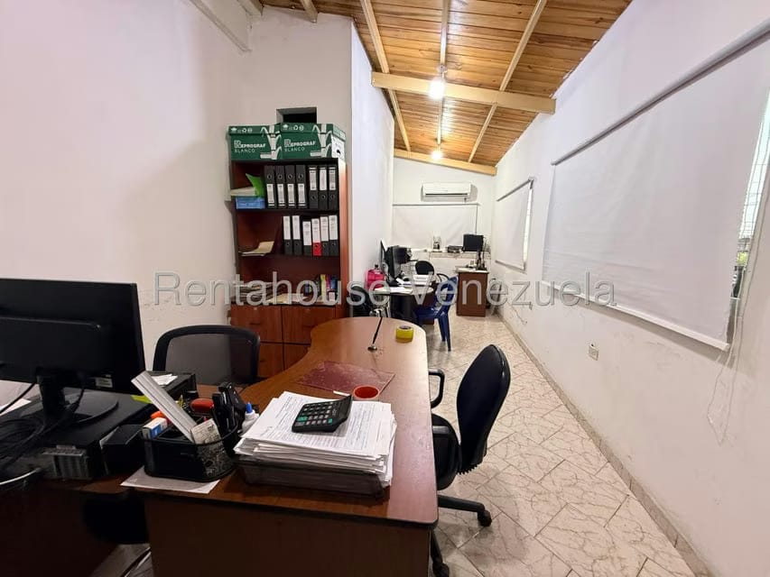 Comercial (Galpon - Deposito) en Venta en Centro, Lara - 10