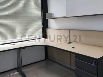 ALQUILER OFICINA CHACAO 18 AREAS CERRADAS 24 CUBICULOS - 5