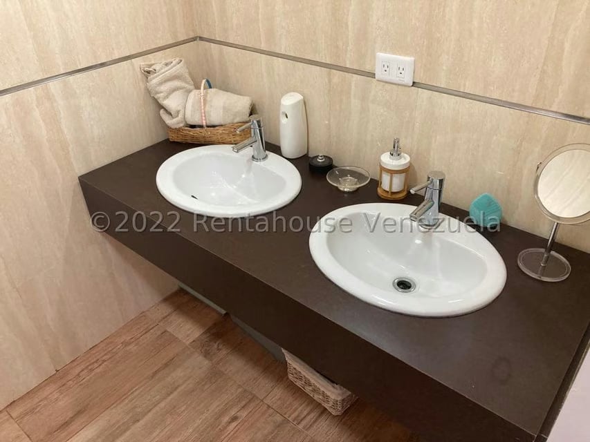 Apartamento (Duplex) en Venta en Oripoto, Distrito Metropolitano - 16