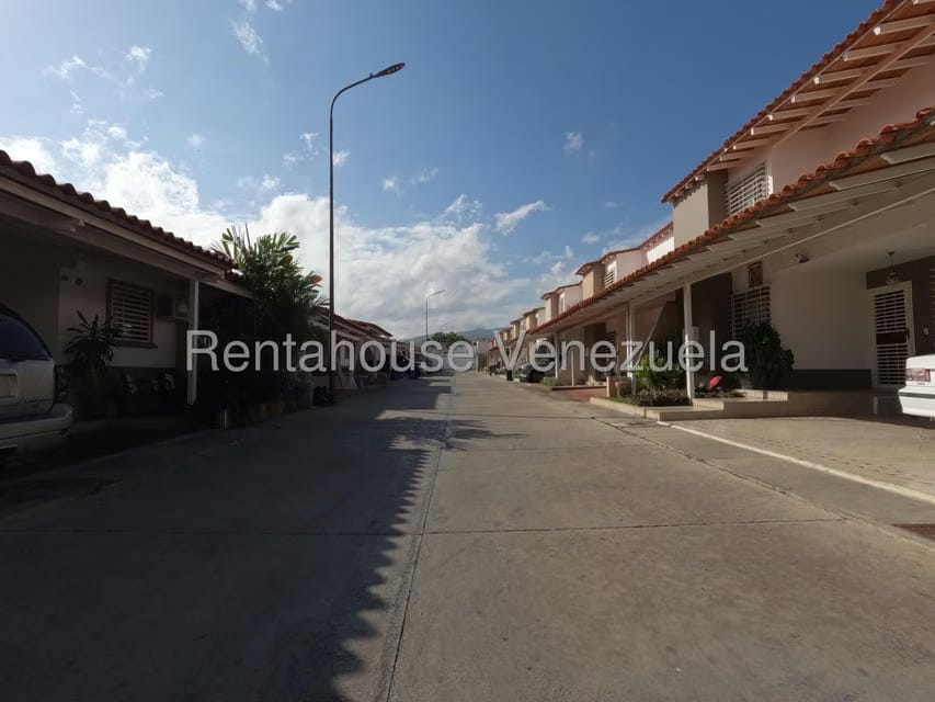 Casa (Duplex) en Venta en Roca Del Valle, Lara - 24