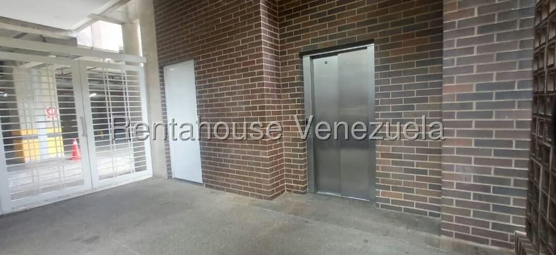 Apartamento (1 Nivel) en Alquiler en Escampadero, Distrito Metropolitano - 2