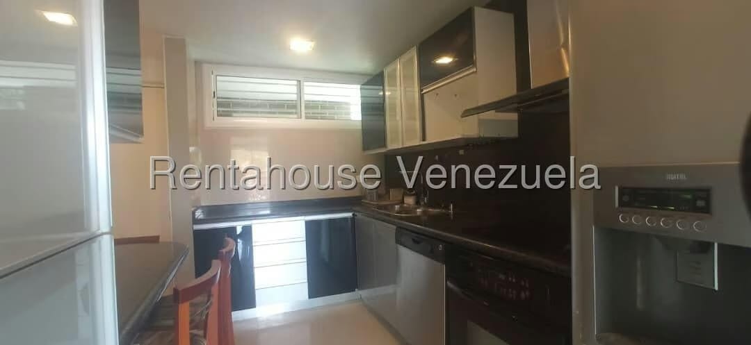 Apartamento (1 Nivel) en Alquiler en Escampadero, Distrito Metropolitano - 11