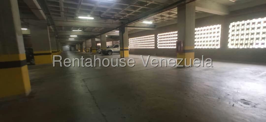 Apartamento (1 Nivel) en Alquiler en Escampadero, Distrito Metropolitano - 23