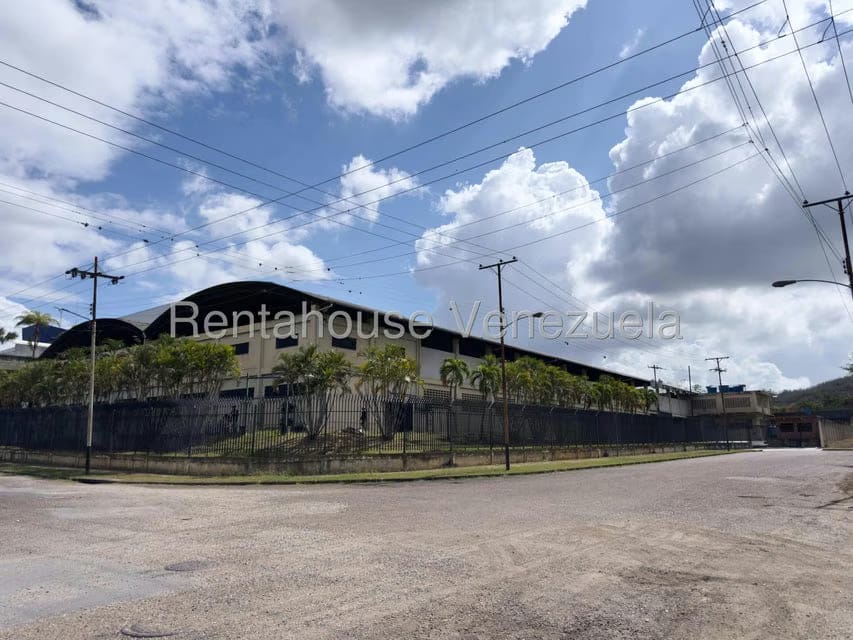 Comercial (Galpon - Deposito) en Venta en Rio Tuy, Miranda