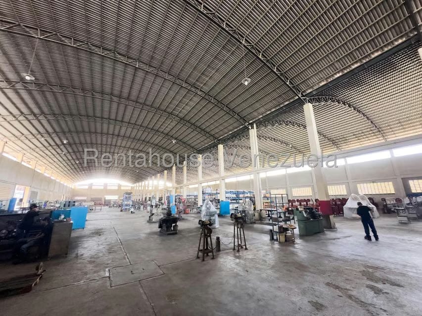 Comercial (Galpon - Deposito) en Venta en Rio Tuy, Miranda - 11