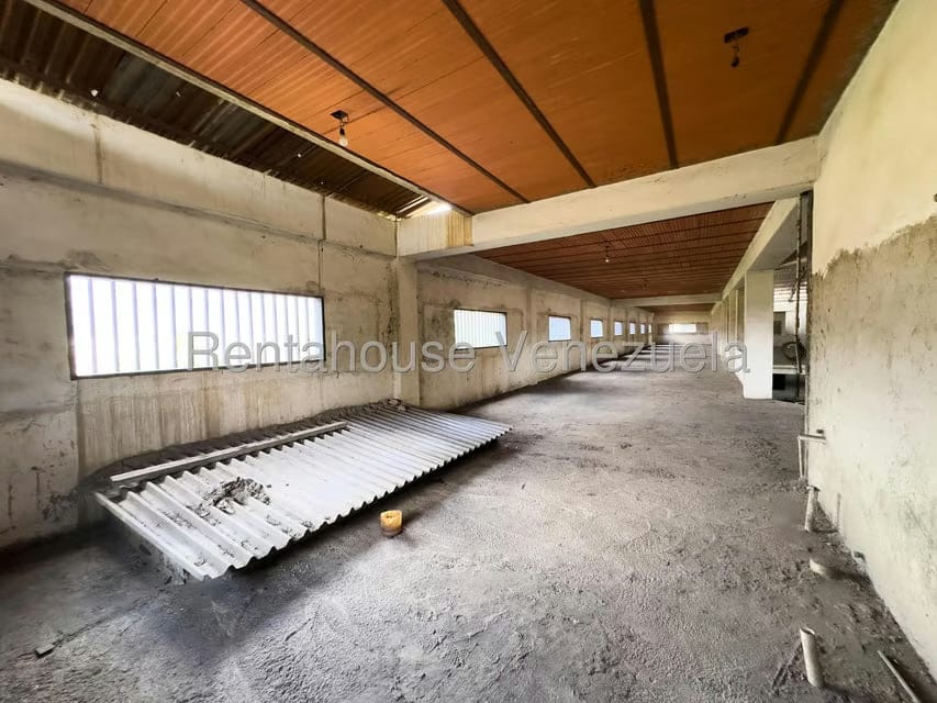 Comercial (Galpon - Deposito) en Venta en Rio Tuy, Miranda - 18
