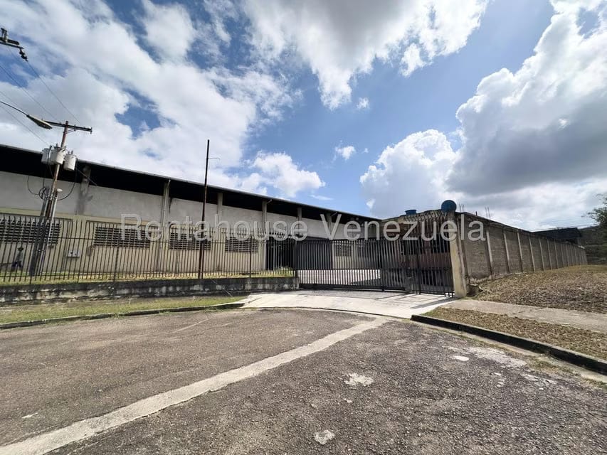 Comercial (Galpon - Deposito) en Venta en Rio Tuy, Miranda - 3