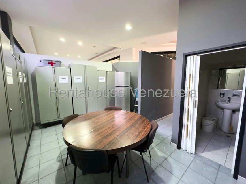 Comercial (Galpon - Deposito) en Venta en Rio Tuy, Miranda - 32