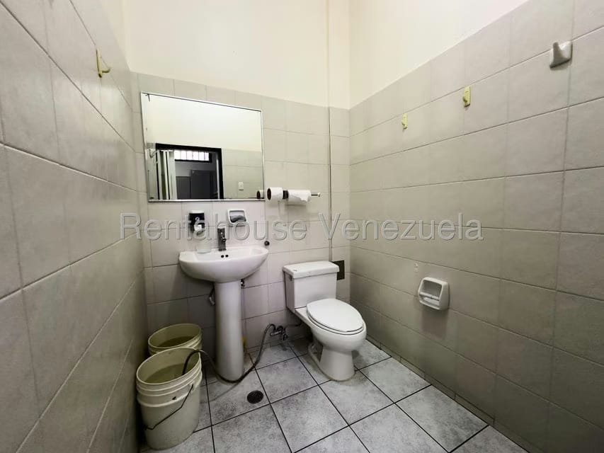 Comercial (Galpon - Deposito) en Venta en Rio Tuy, Miranda - 33