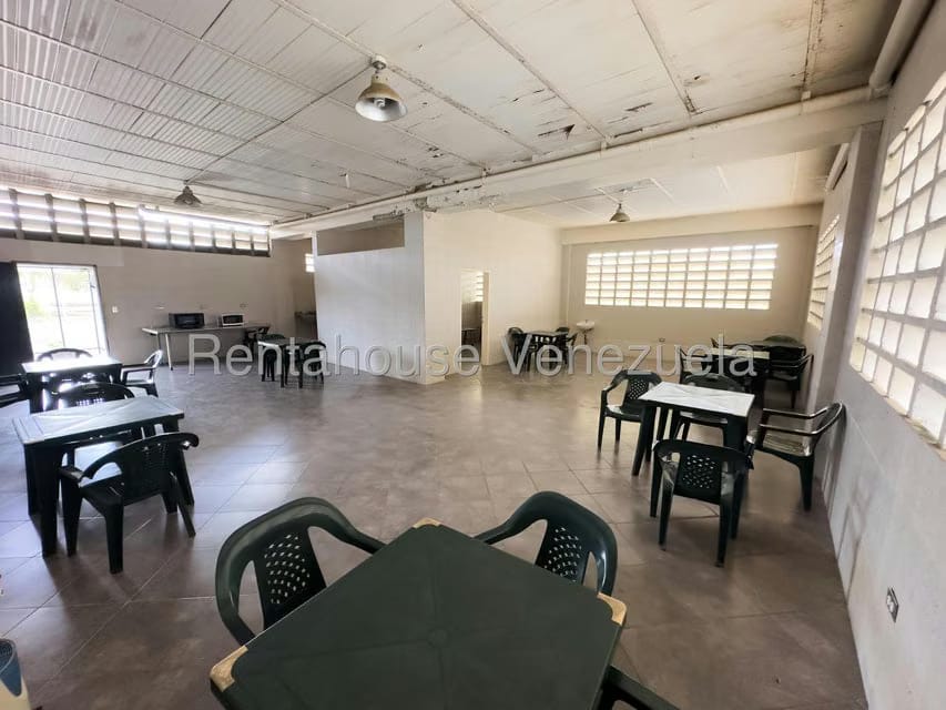 Comercial (Galpon - Deposito) en Venta en Rio Tuy, Miranda - 35