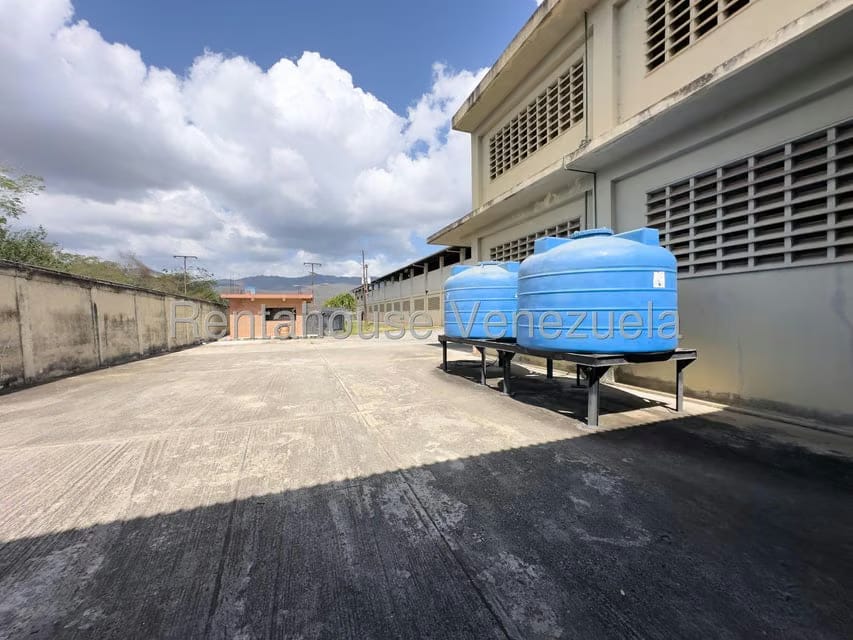 Comercial (Galpon - Deposito) en Venta en Rio Tuy, Miranda - 37