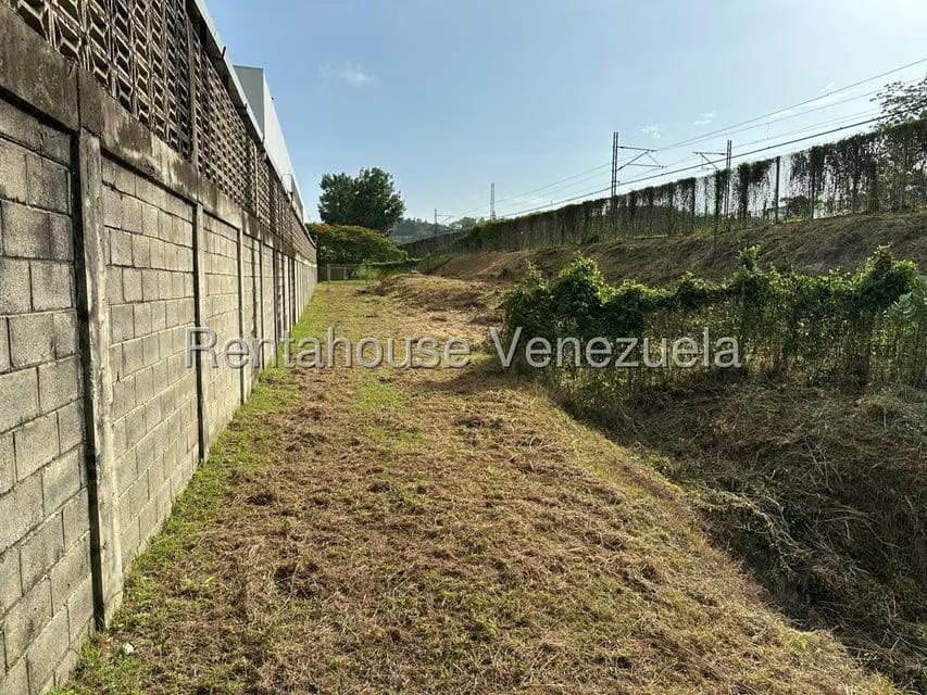 Comercial (Galpon - Deposito) en Venta en Rio Tuy, Miranda - 39