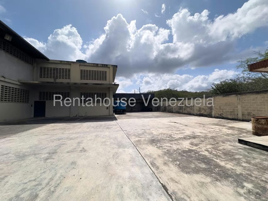 Comercial (Galpon - Deposito) en Venta en Rio Tuy, Miranda - 5