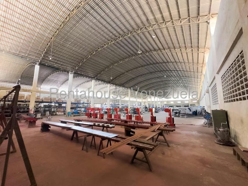 Comercial (Galpon - Deposito) en Venta en Rio Tuy, Miranda - 9